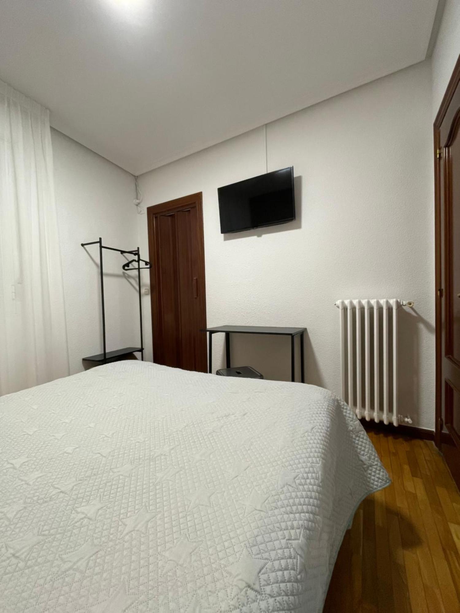 Pension La Encina Santo Domingo De La Calzada Exteriör bild