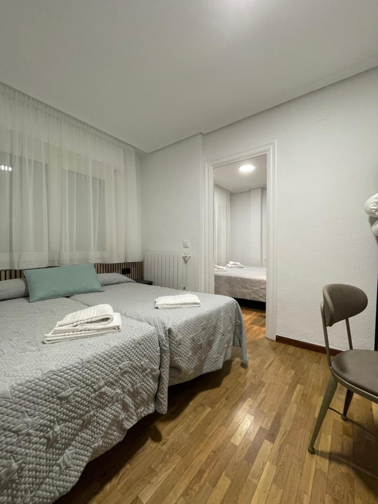 Pension La Encina Santo Domingo De La Calzada Exteriör bild