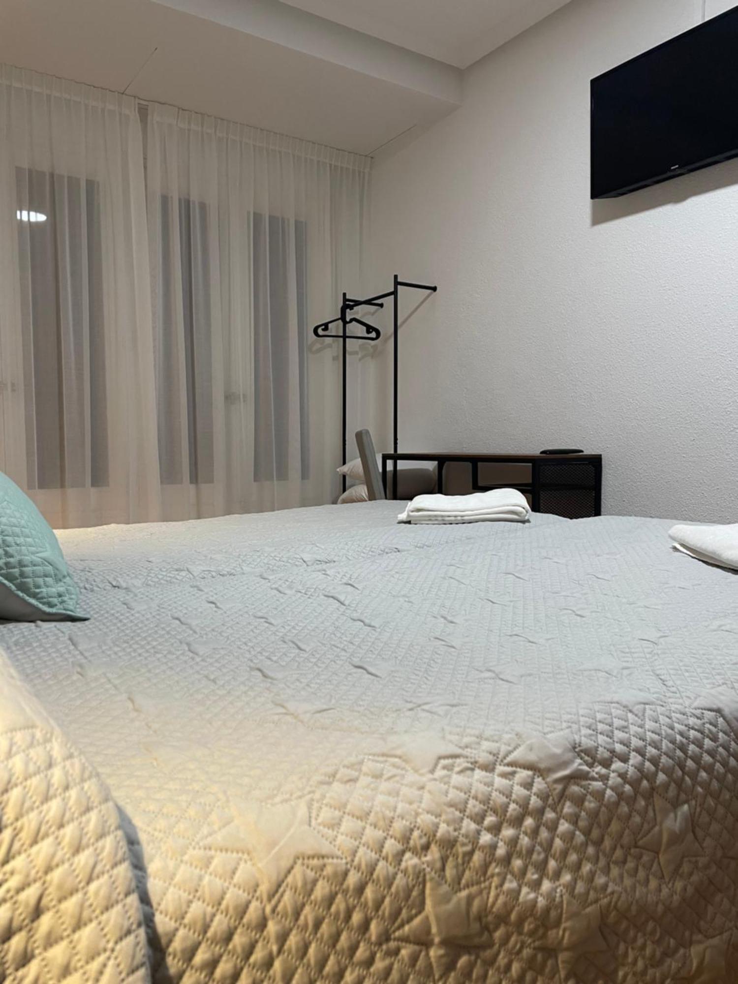 Pension La Encina Santo Domingo De La Calzada Exteriör bild
