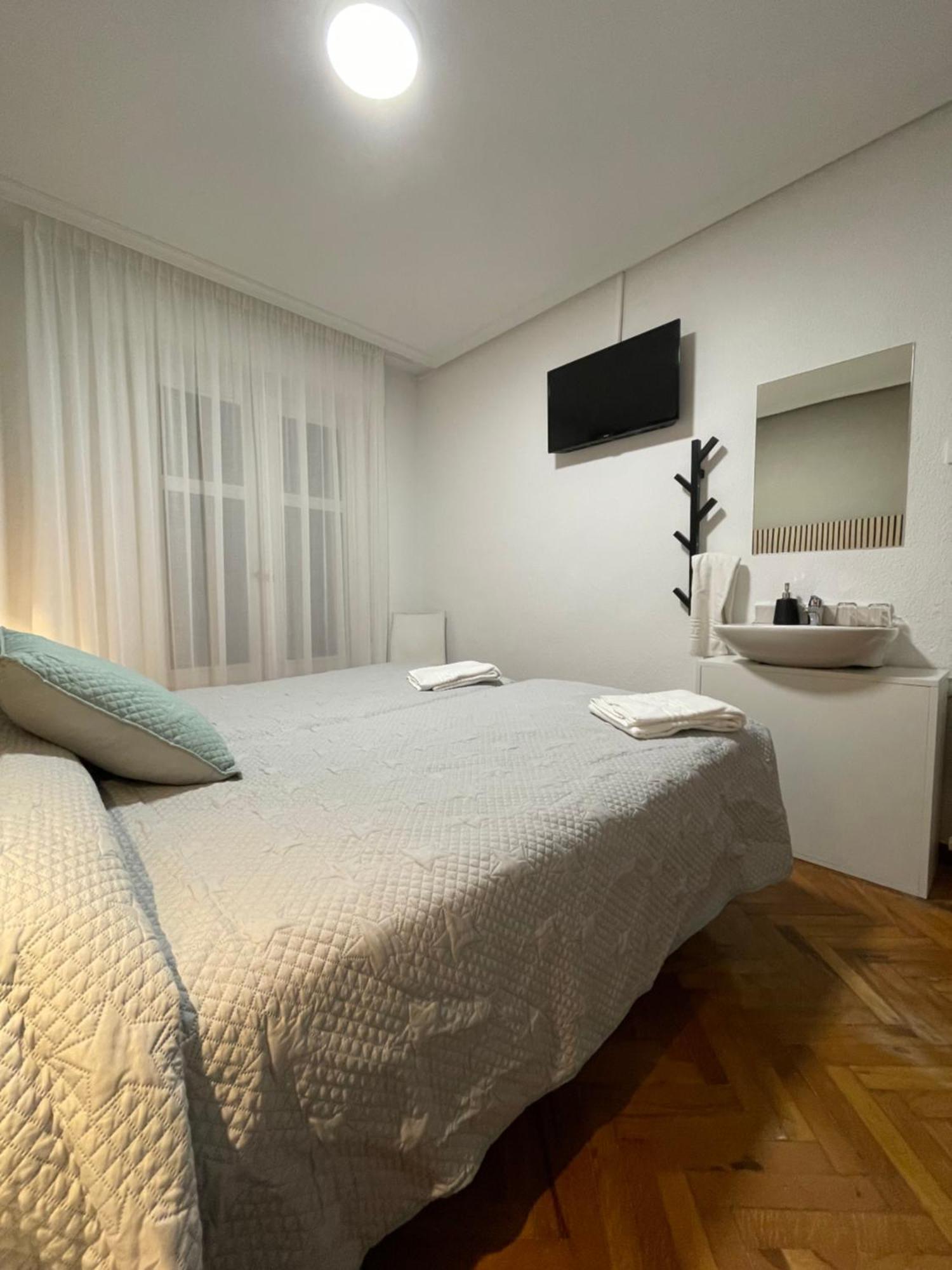 Pension La Encina Santo Domingo De La Calzada Exteriör bild