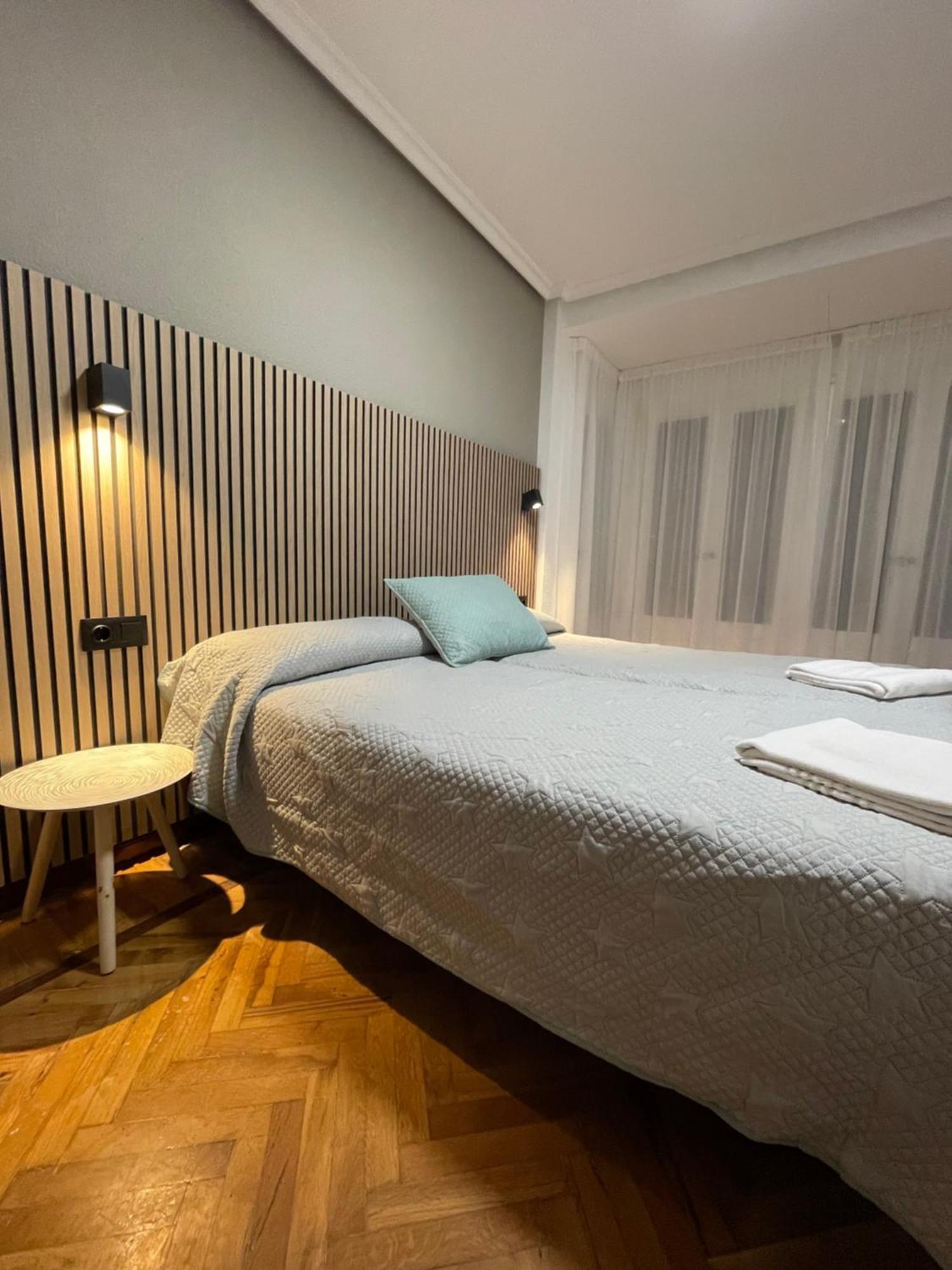 Pension La Encina Santo Domingo De La Calzada Exteriör bild