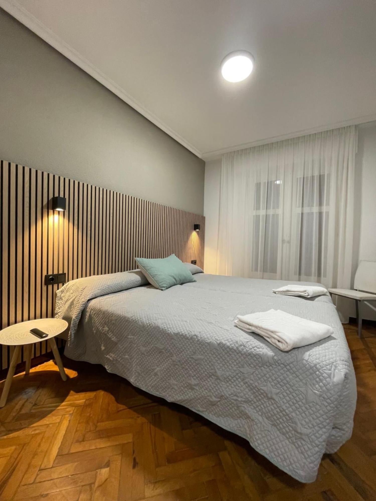 Pension La Encina Santo Domingo De La Calzada Exteriör bild